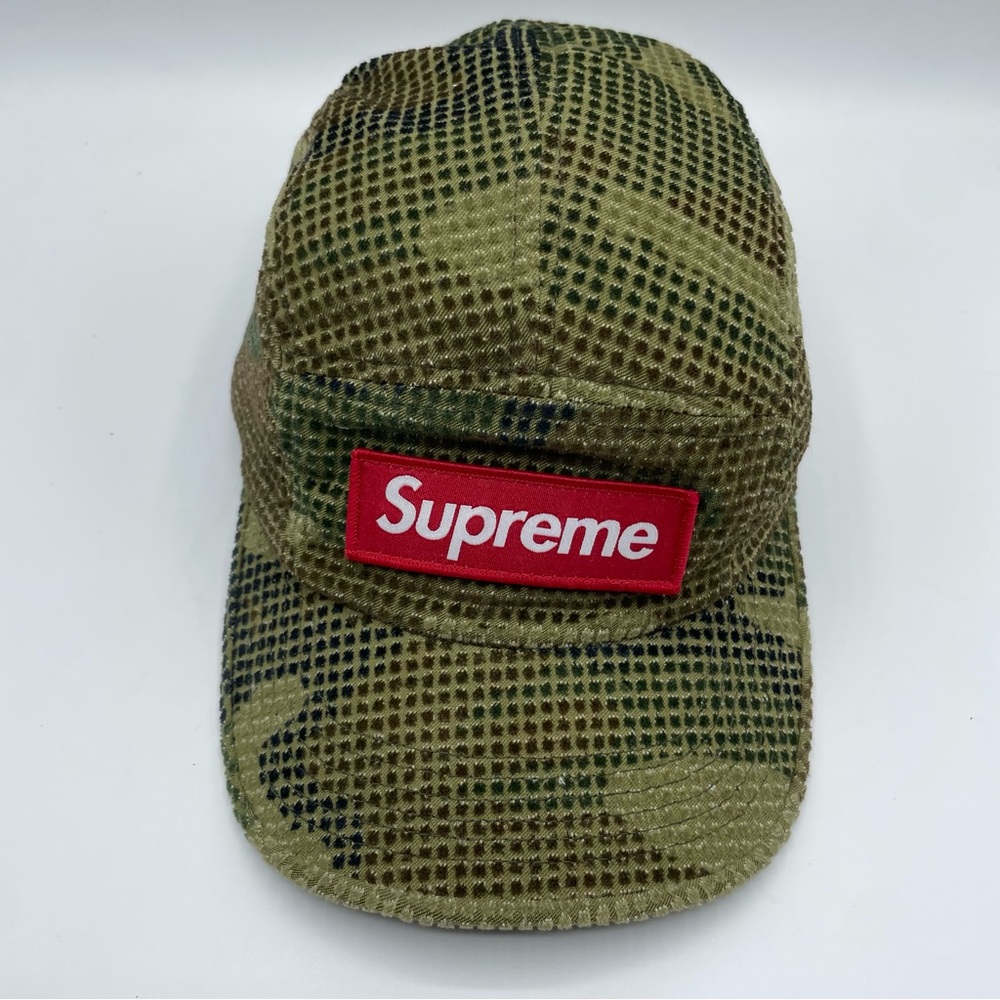 Supreme Camo strap back hat